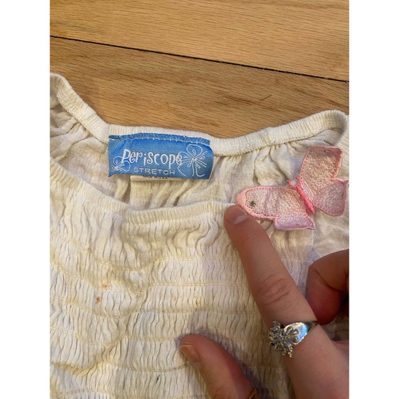Periscope Stretch Vintage Top White with Butterfly - Picture 2 of 6